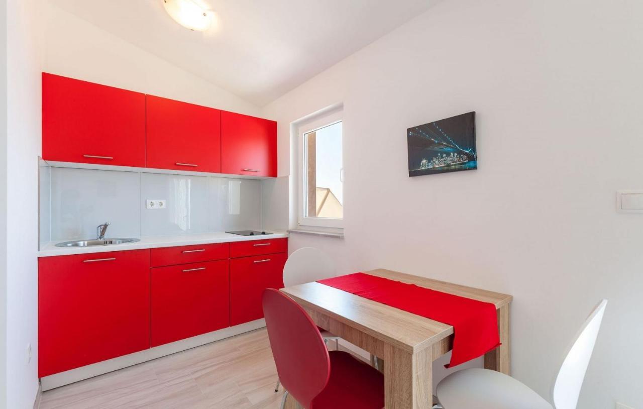 Apartments With A Parking Space Stanici, Omis - 17894 Esterno foto