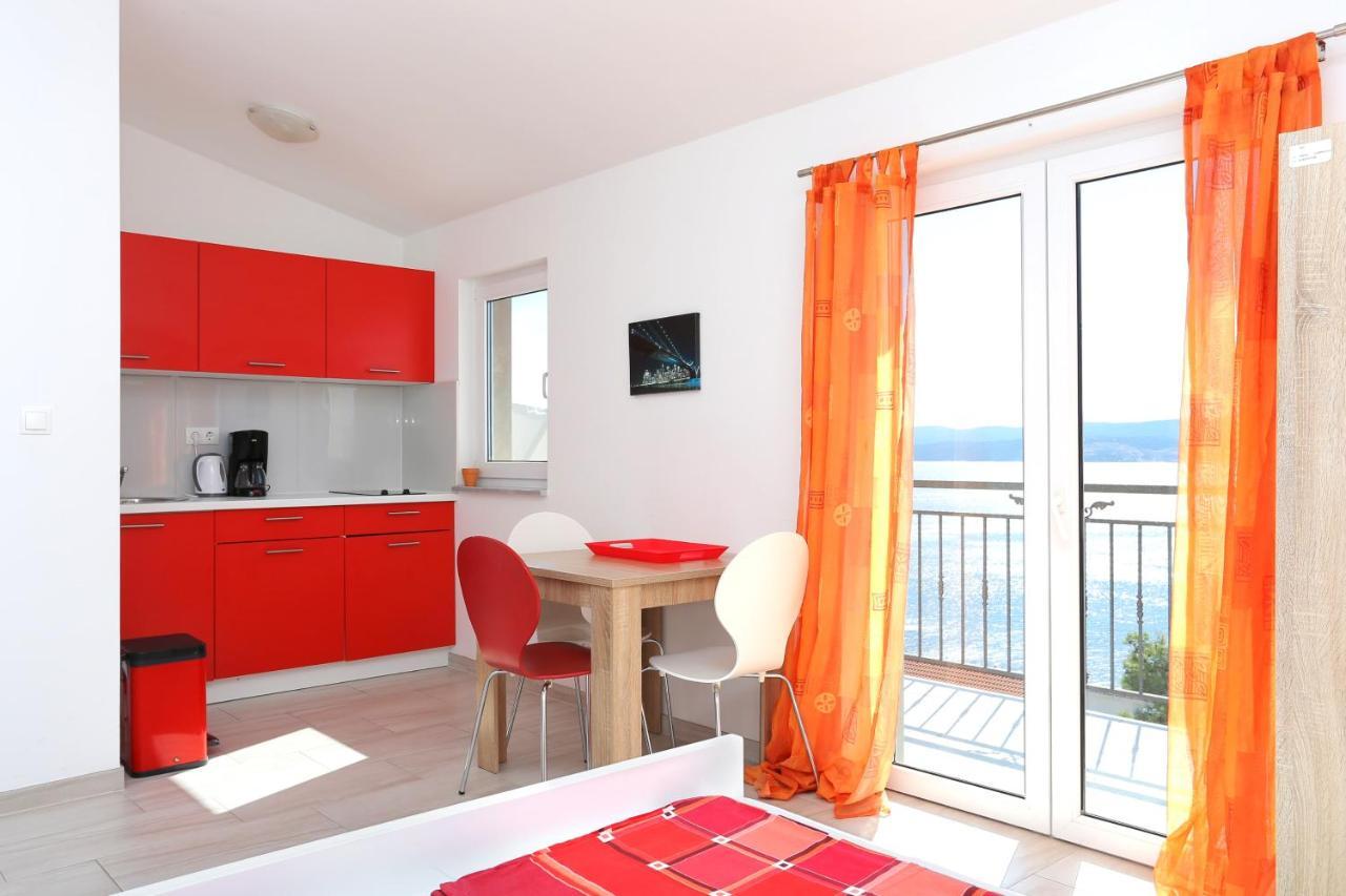 Apartments With A Parking Space Stanici, Omis - 17894 Esterno foto